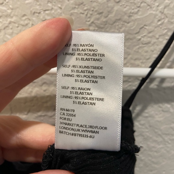 Urban Outfitters Black Ribbed Cutout Crop Tank size XS - Picture 9 of 10